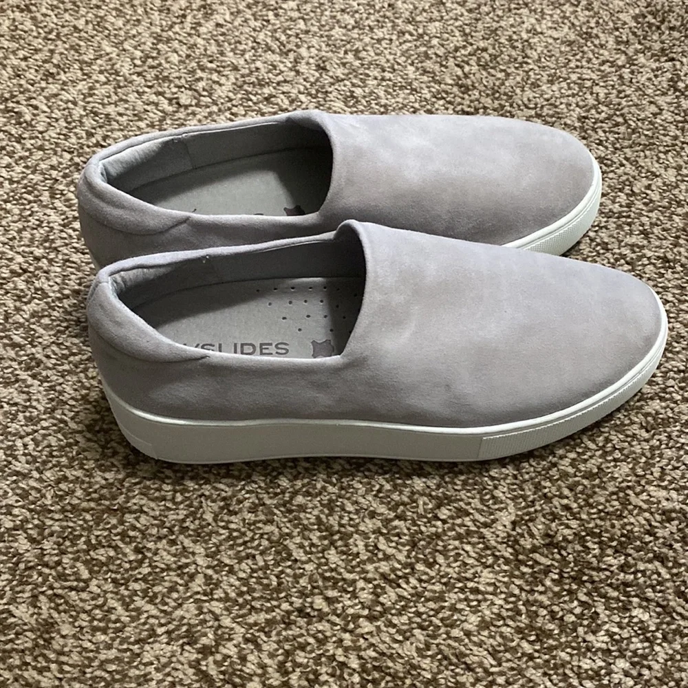 J/Slides NYC gray slides
